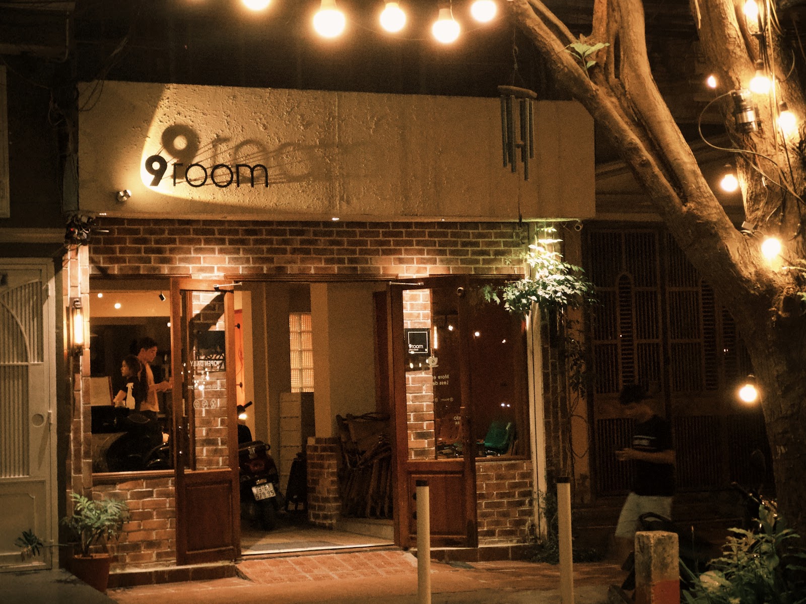 9room Cafe & Decor