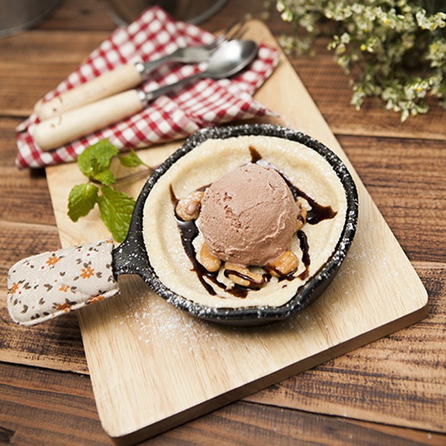 Aroi Dessert Cafe