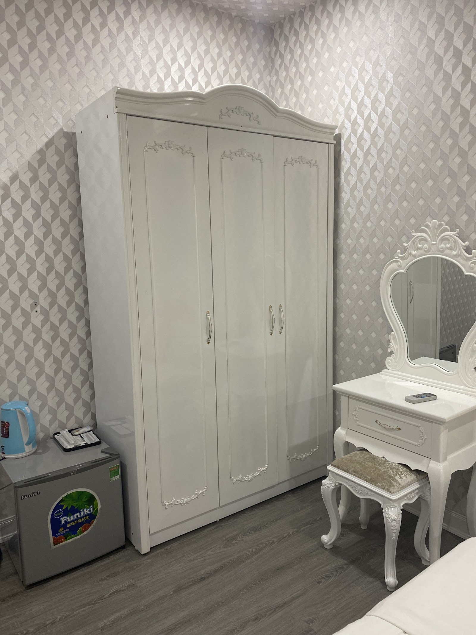 Khách Sạn Hướng Dương