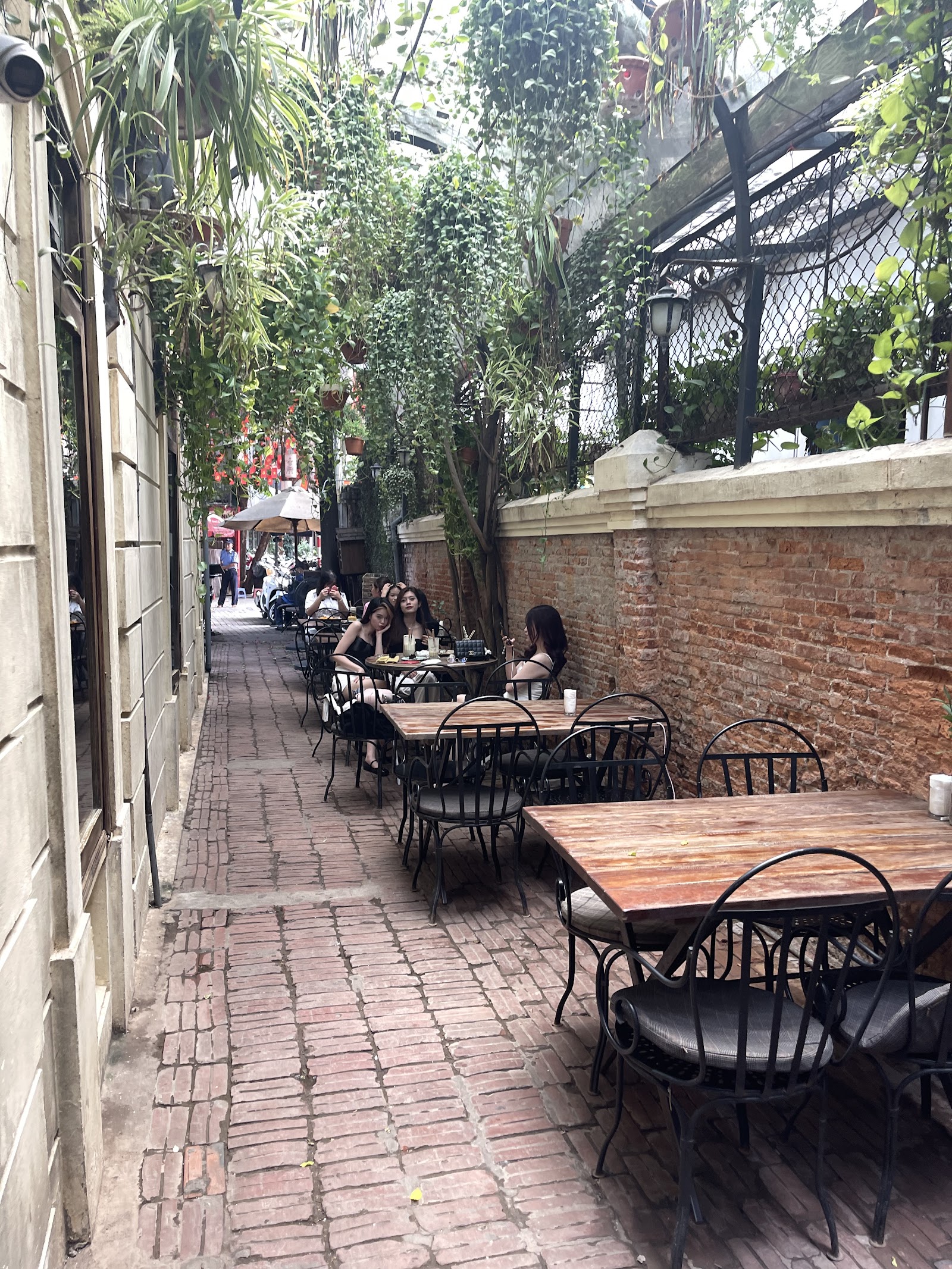 Xofa Café & Bistro